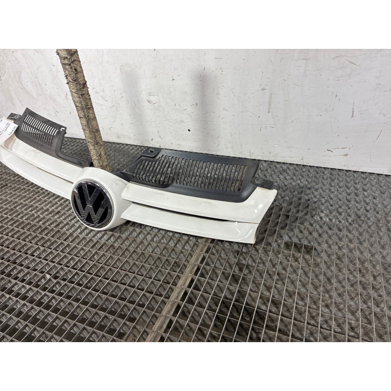 Calandre VOLKSWAGEN GOLF 5 Photo n°4