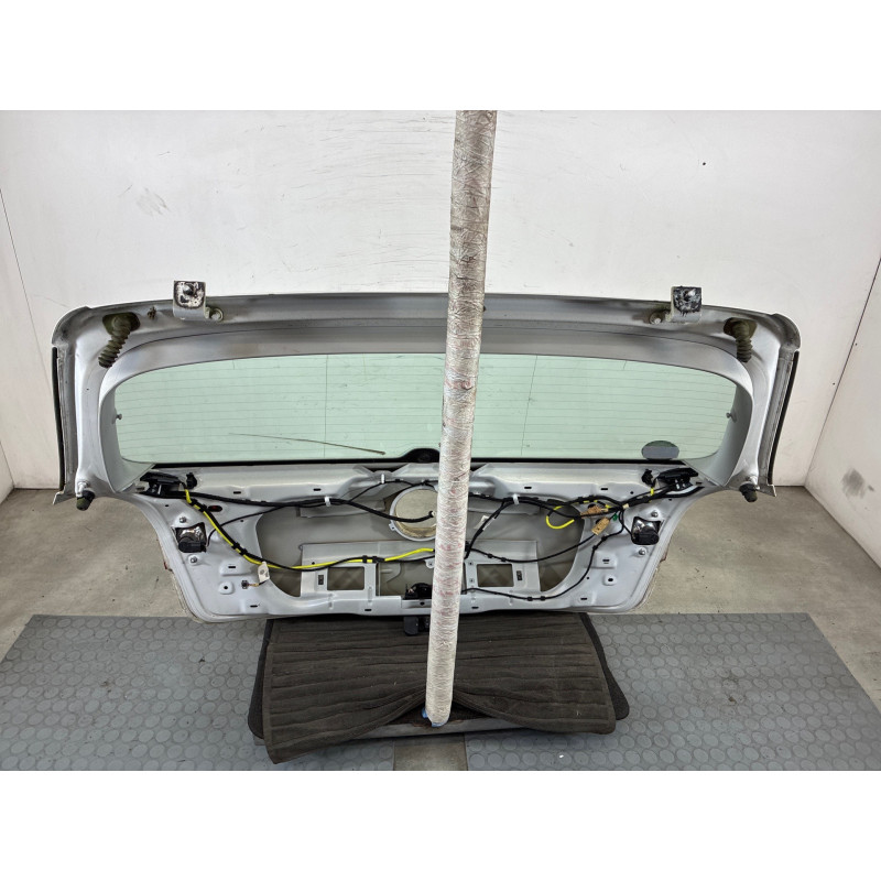 Malle/Hayon arriere VOLKSWAGEN GOLF 5 Photo n°3