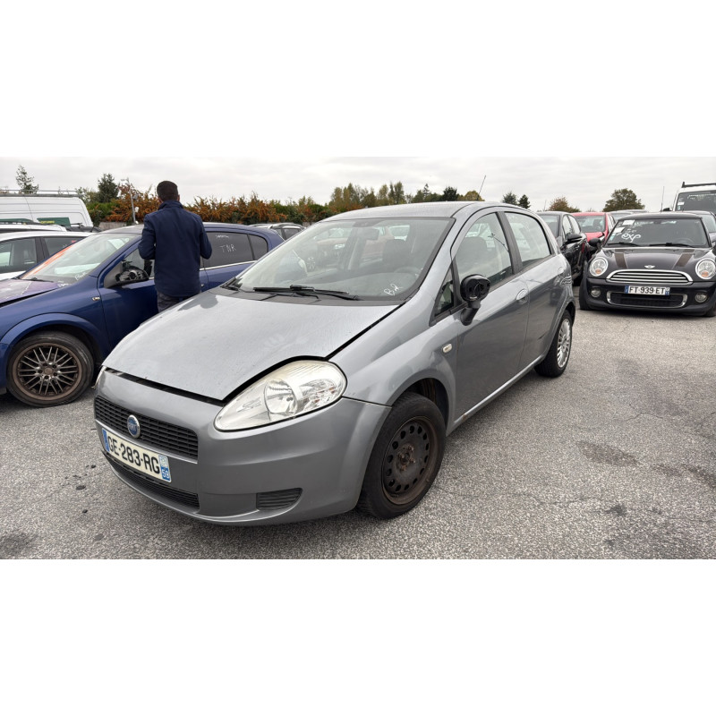 Vitre avant gauche FIAT GRANDE PUNTO Photo n°3