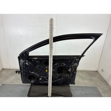 Porte avant droit AUDI A4 2 Photo n°1