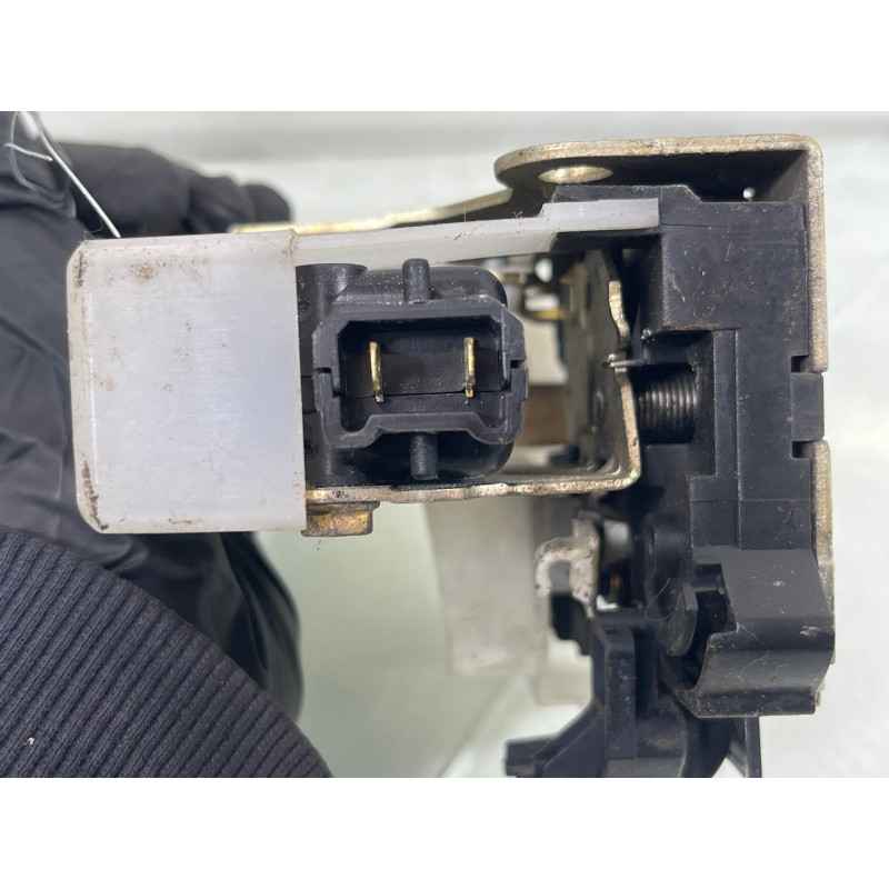 Serrure avant droit RENAULT CLIO 2 Photo n°1