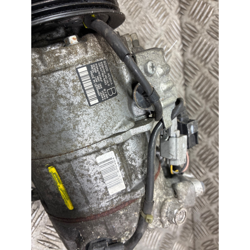 Compresseur clim RENAULT MEGANE 3 Photo n°1