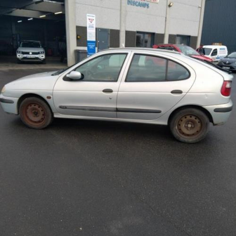 Jante RENAULT MEGANE 1 Photo n°7
