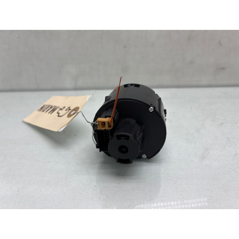 Commande de phare AUDI A1 1 Photo n°3