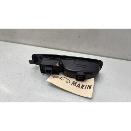 Interrupteur de leve vitre arriere droit RENAULT MEGANE 4