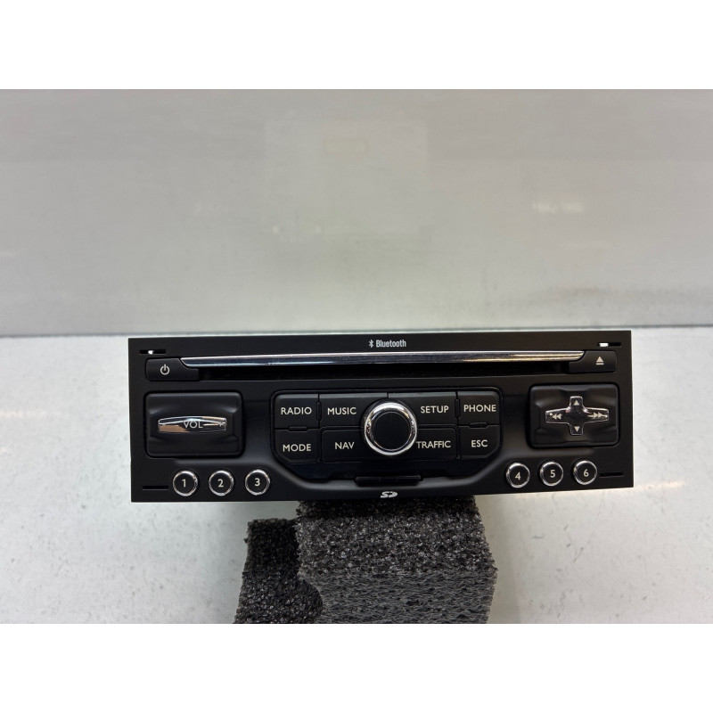 Autoradio d'origine PEUGEOT 5008 1 Photo n°1