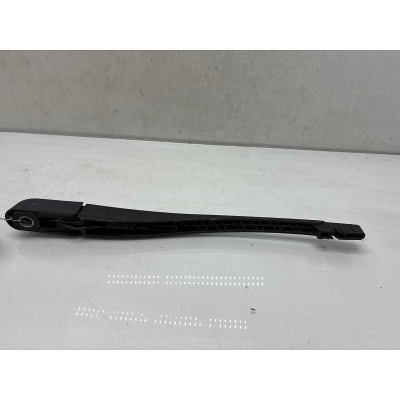 Bras essuie glace arriere PEUGEOT 206+ Photo n°4