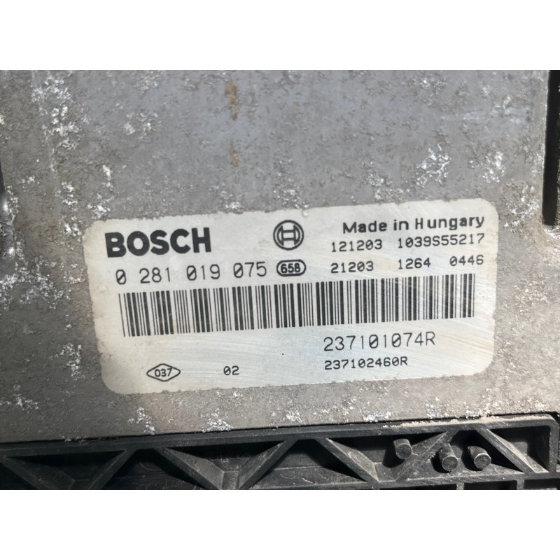 Calculateur moteur RENAULT MEGANE 3 Photo n°3
