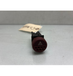 Bouton de warning PEUGEOT 106 Photo n°1