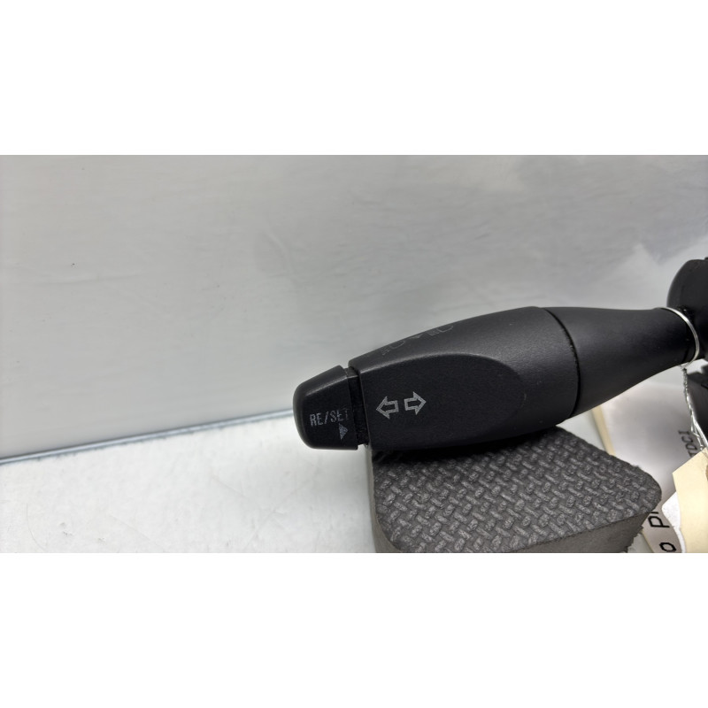 Commodo phare FORD FIESTA 5 Photo n°2