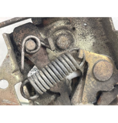 Fermeture de capot FORD FIESTA 5
