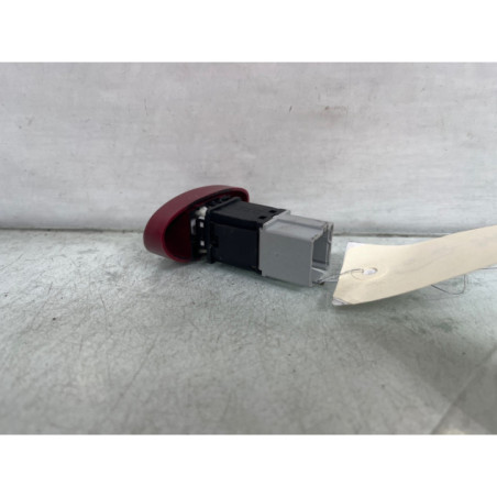 Bouton de warning CITROEN XSARA PICASSO