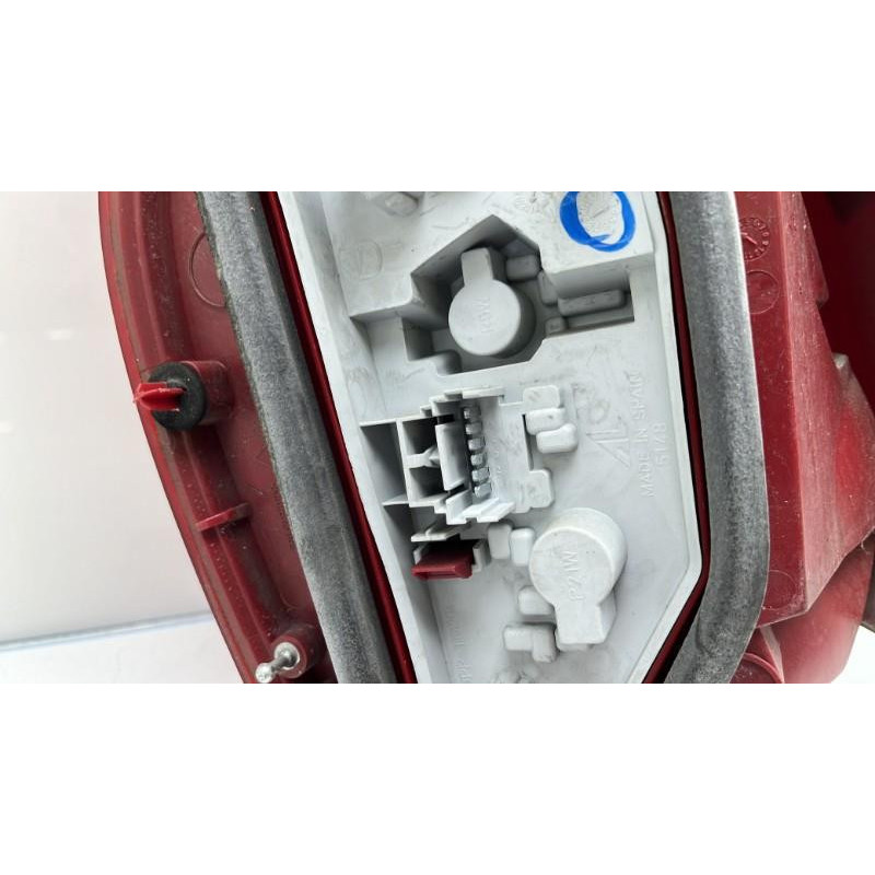 Feu arriere principal droit (feux) RENAULT GRAND MODUS Photo n°6