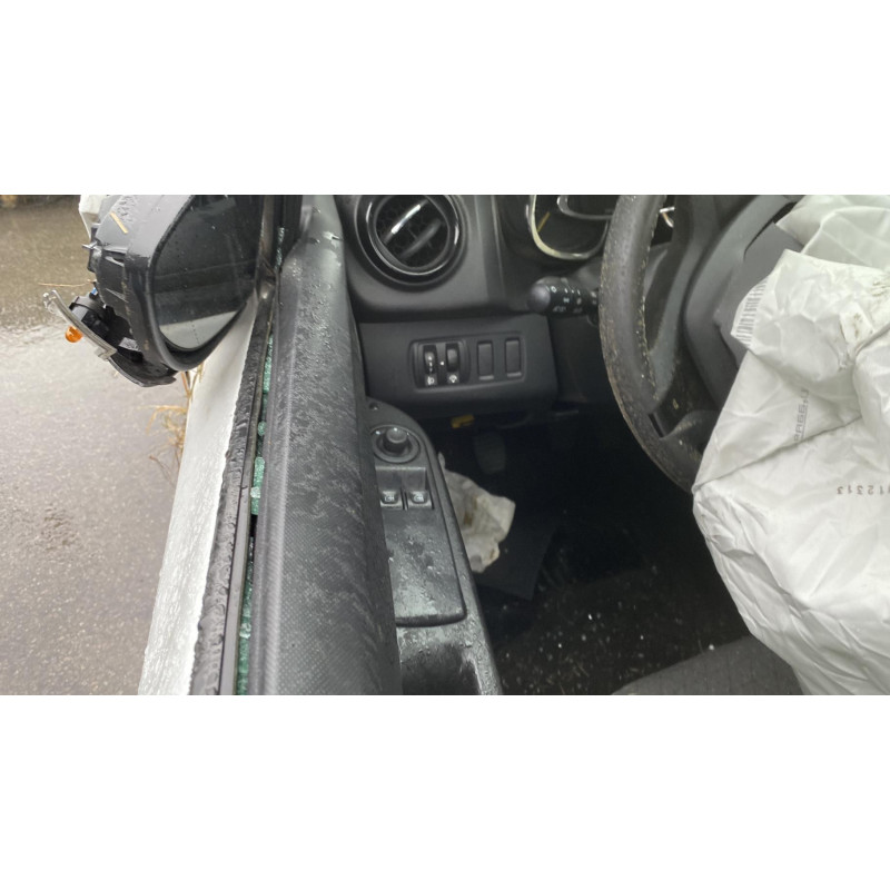 Poignee porte arriere gauche RENAULT CLIO 4 Photo n°6