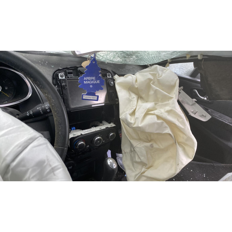 Poignee porte arriere gauche RENAULT CLIO 4 Photo n°15