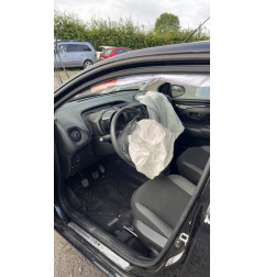 Fermeture de capot PEUGEOT 108