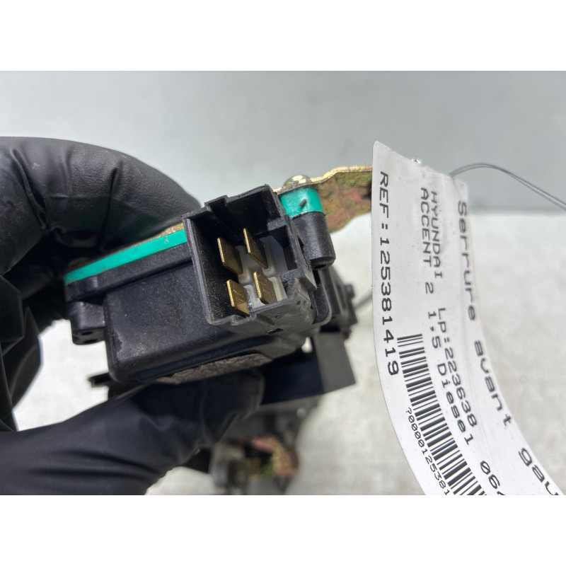Serrure avant gauche HYUNDAI ACCENT 2 Photo n°3