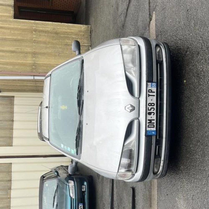 Jante RENAULT MEGANE 1 Photo n°4