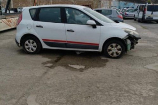 Boitier USM  RENAULT SCENIC 3