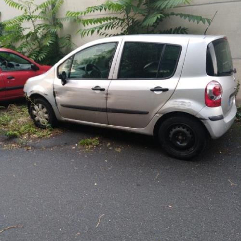 Pretensionneur de ceinture avant droit RENAULT MODUS Photo n°7
