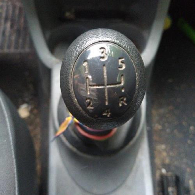 Pretensionneur de ceinture avant droit RENAULT MODUS Photo n°12