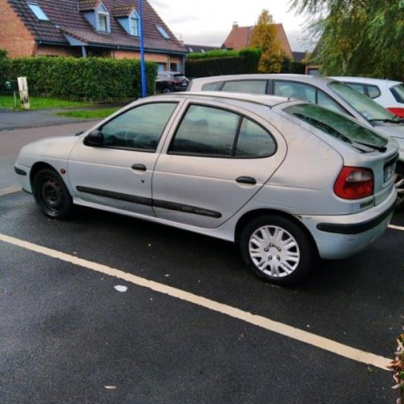 Jante RENAULT MEGANE 1 Photo n°7