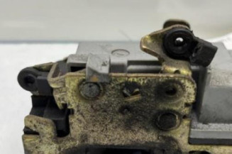 Serrure avant droit PEUGEOT 206