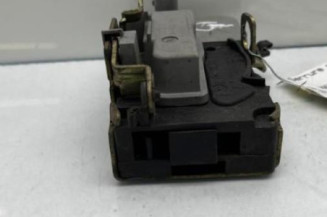 Serrure avant gauche PEUGEOT 206