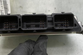 Calculateur moteur FORD FOCUS 2