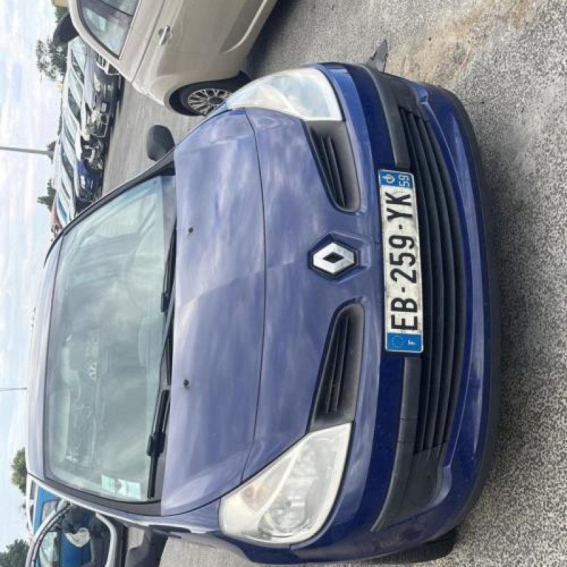 Fermeture de capot RENAULT CLIO 3 Photo n°4