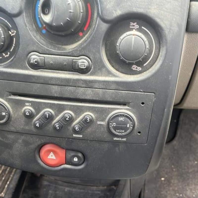 Fermeture de capot RENAULT CLIO 3 Photo n°11