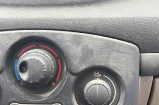 Fermeture de capot RENAULT CLIO 3