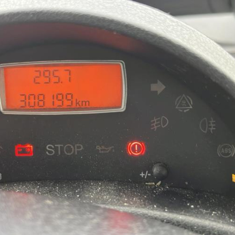 Bouton de warning PEUGEOT 807 Photo n°13