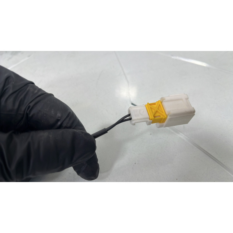 Attache ceinture avant droit DS DS3 Photo n°4