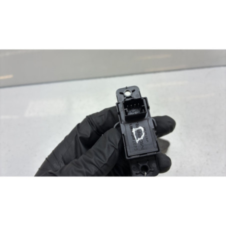 Interrupteur de leve vitre avant droit FIAT 500 2