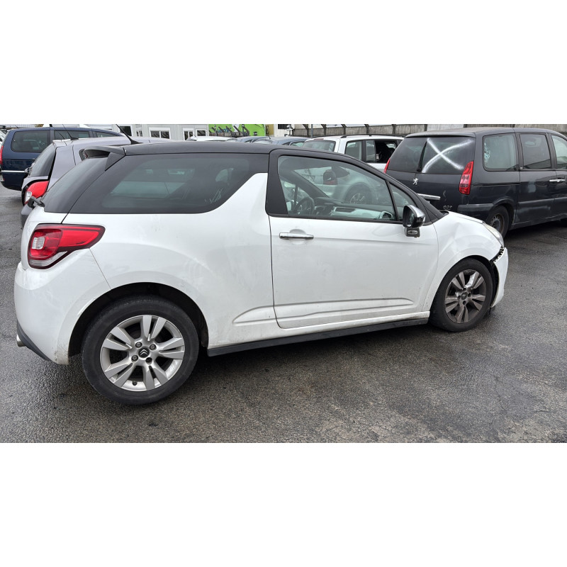 Malle/Hayon arriere CITROEN DS3 Photo n°20