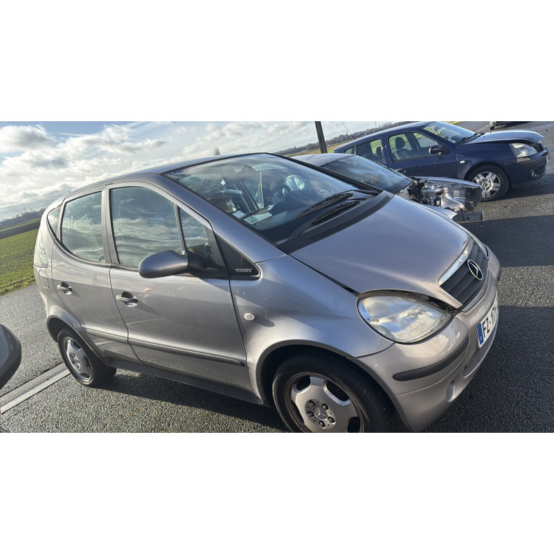 Capot MERCEDES CLASSE A 168 Photo n°10
