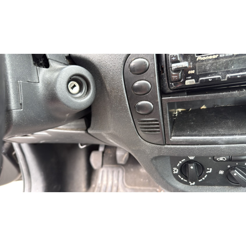 Custode arriere droit CITROEN C2 Photo n°19