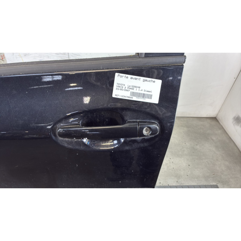 Porte avant gauche TOYOTA YARIS 2 Photo n°2