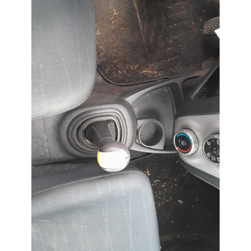 Porte avant gauche TOYOTA YARIS 2 Photo n°14