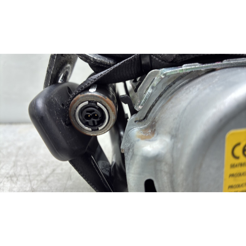 Pretensionneur de ceinture arriere droit FORD FIESTA 7 Photo n°4