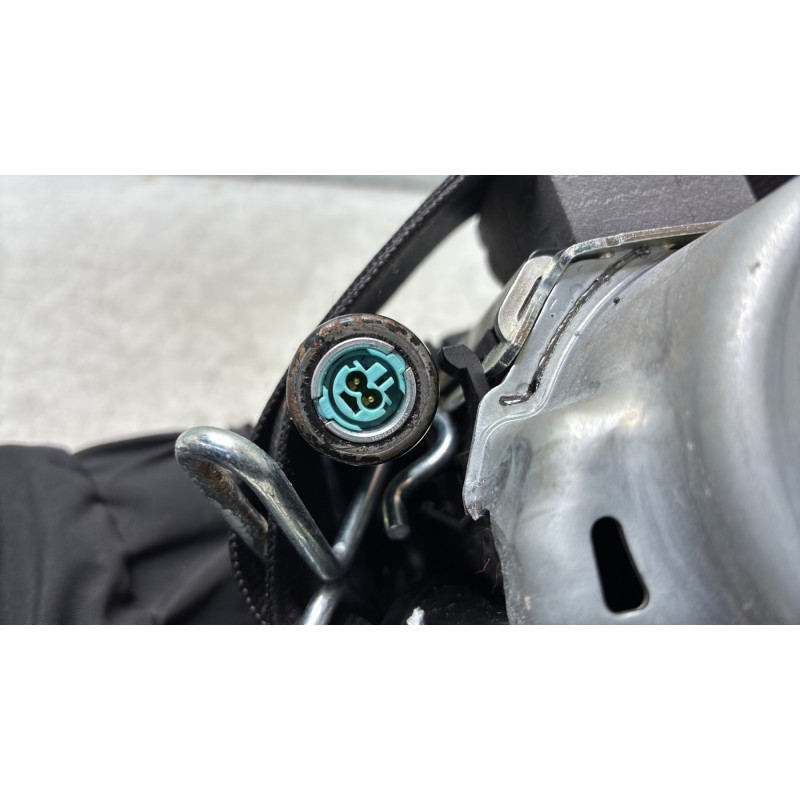Pretensionneur de ceinture avant droit FORD FIESTA 7 Photo n°5