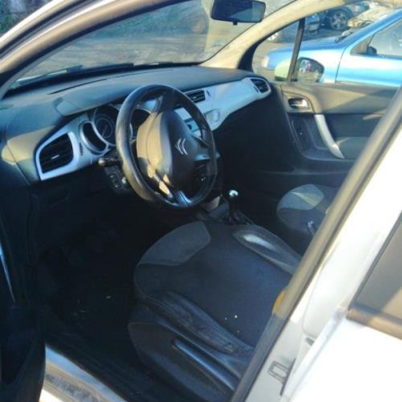 Serrure avant droit CITROEN C3 2 Photo n°10