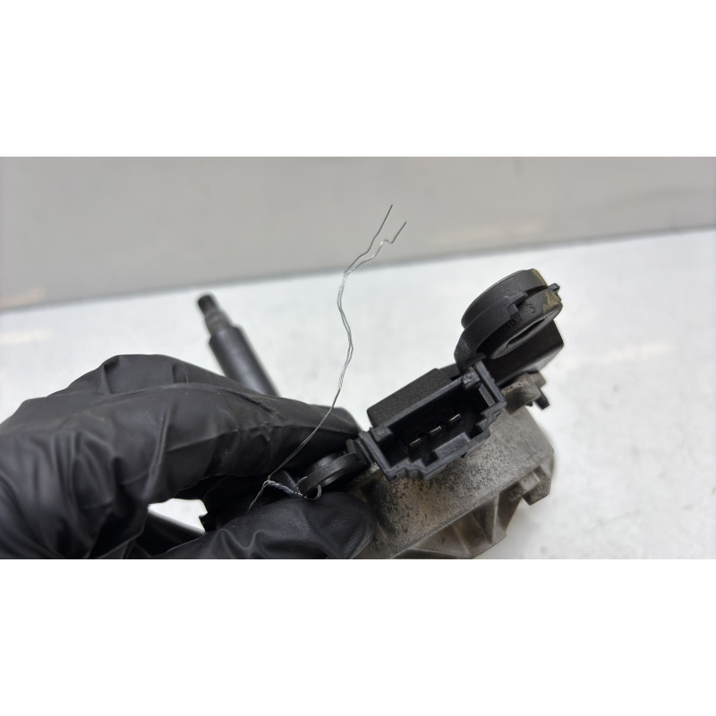 Moteur essuie glace arriere MERCEDES CLASSE GLA 156 Photo n°3