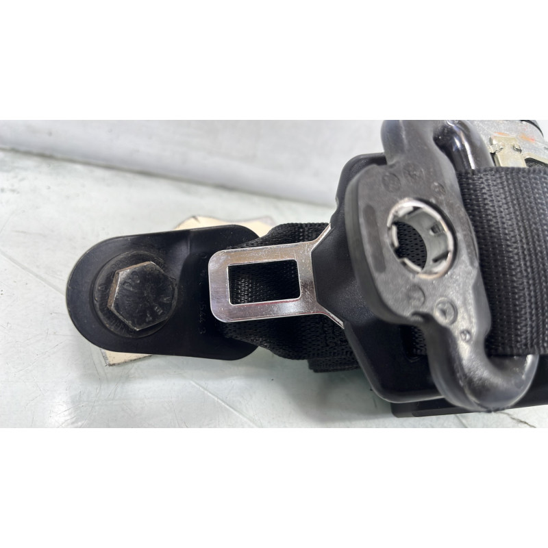 Pretensionneur de ceinture avant gauche MERCEDES CLASSE A 169 Photo n°3