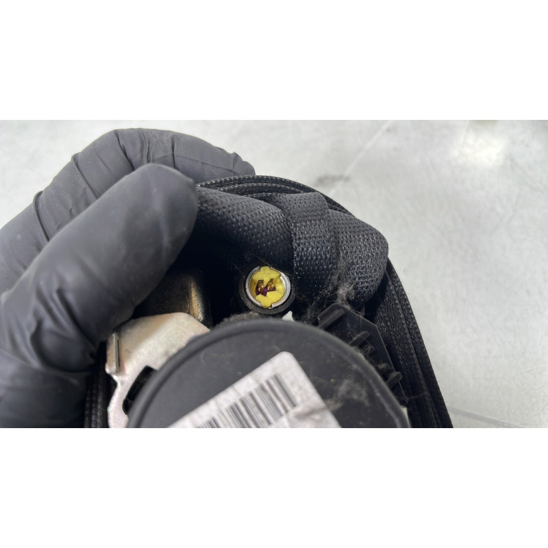 Pretensionneur de ceinture avant gauche MERCEDES CLASSE A 169 Photo n°4