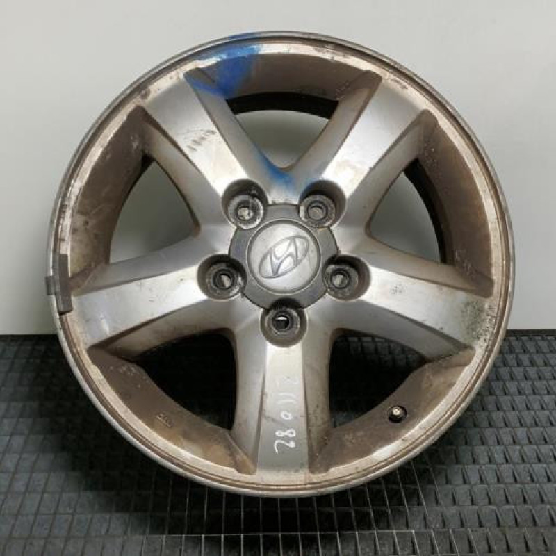 Jante HYUNDAI TRAJET Photo n°1