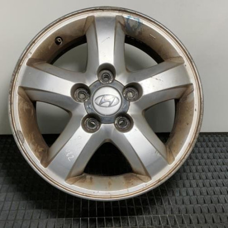 Jante HYUNDAI TRAJET Photo n°1