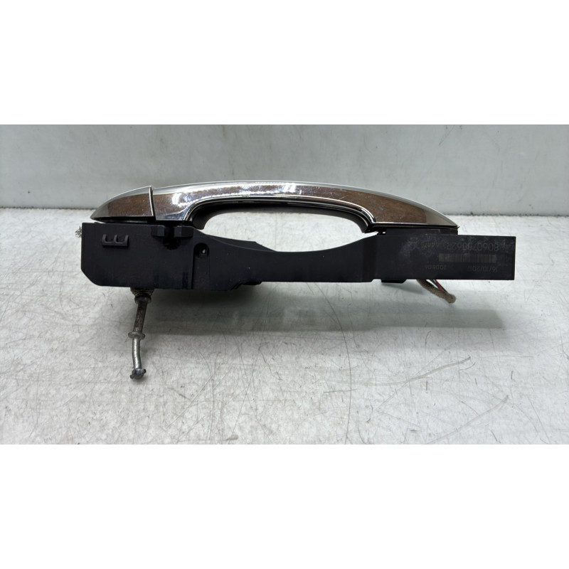 Poignee porte avant gauche RENAULT MEGANE 4 Photo n°3