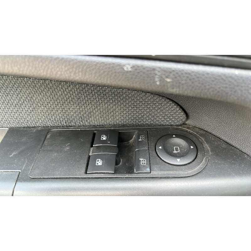 Aile avant gauche OPEL ZAFIRA B Photo n°8